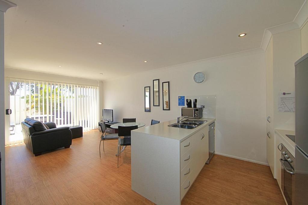 Alexandra Apartments Bundaberg Esterno foto